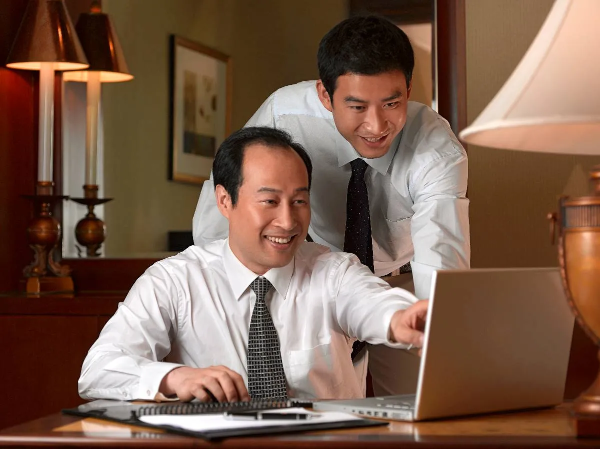 Doanh nghiệp tham dự buổi online